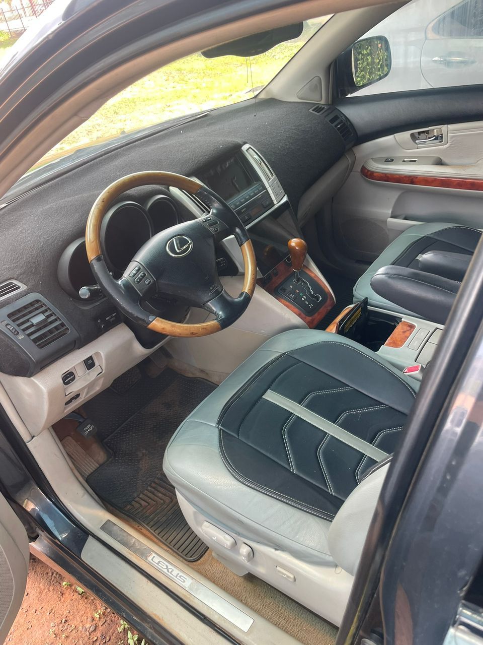Vehicle - Image 2