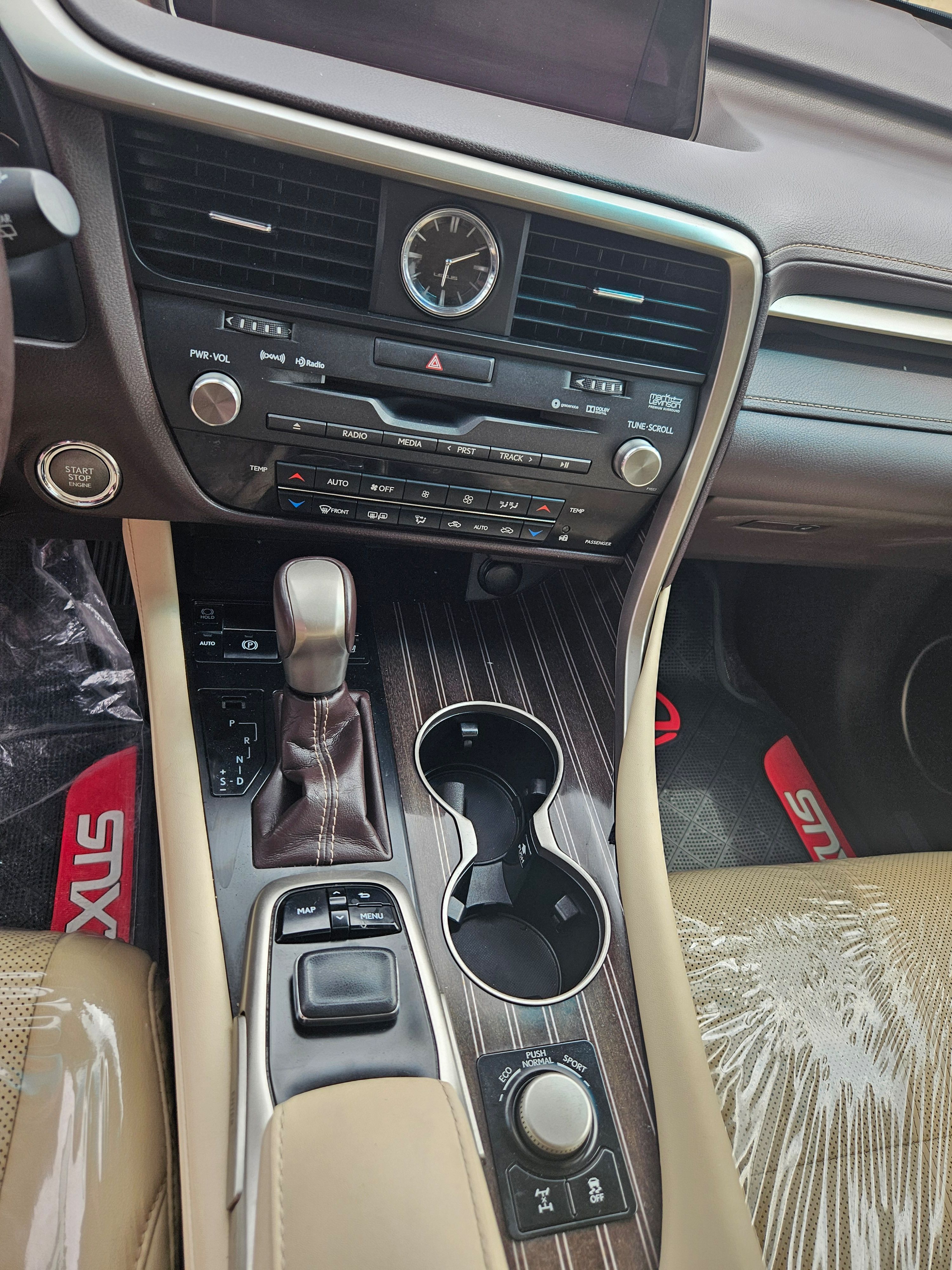 Vehicle - Image 12
