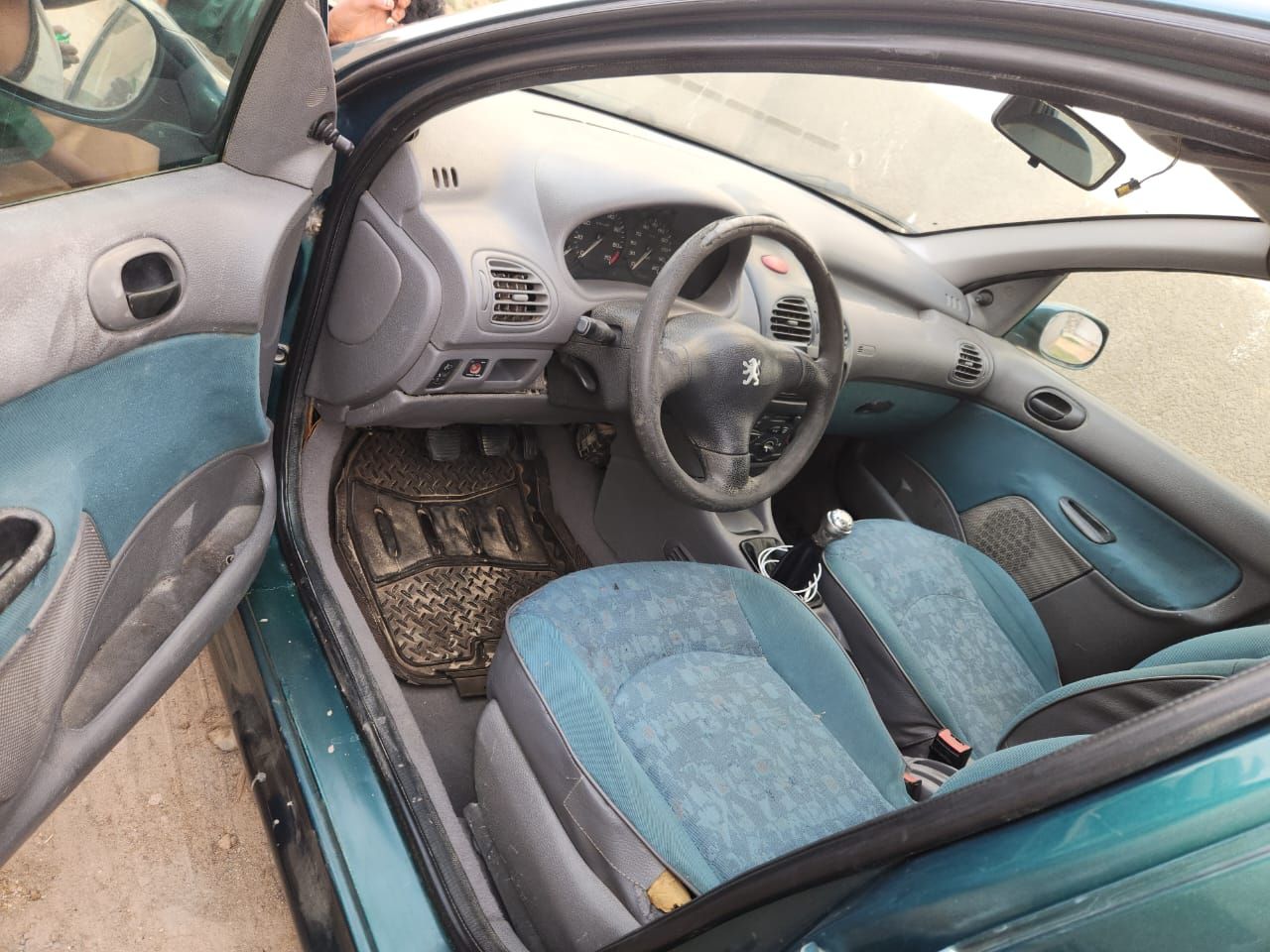 Vehicle - Image 10