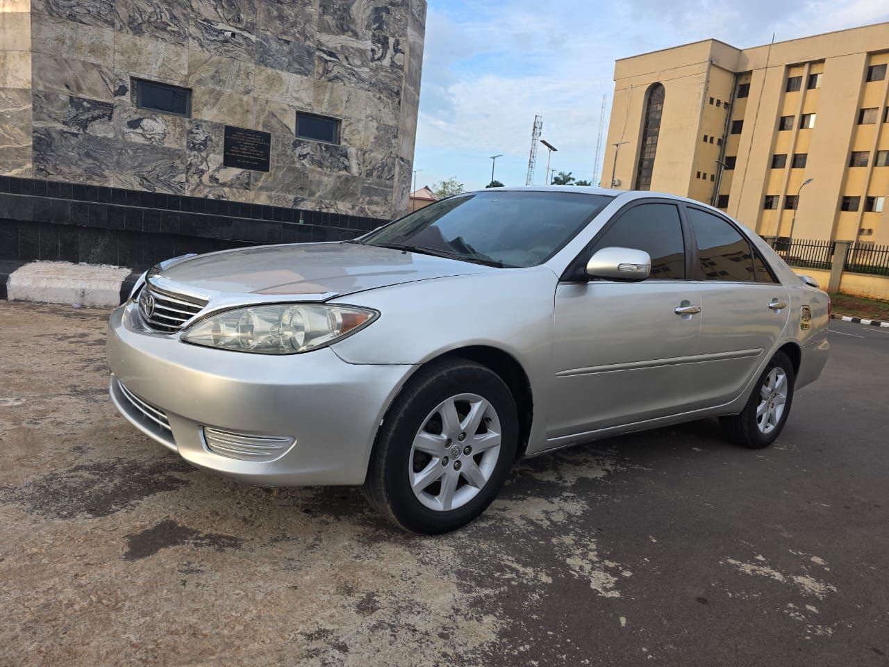 Vehicle - Image 10