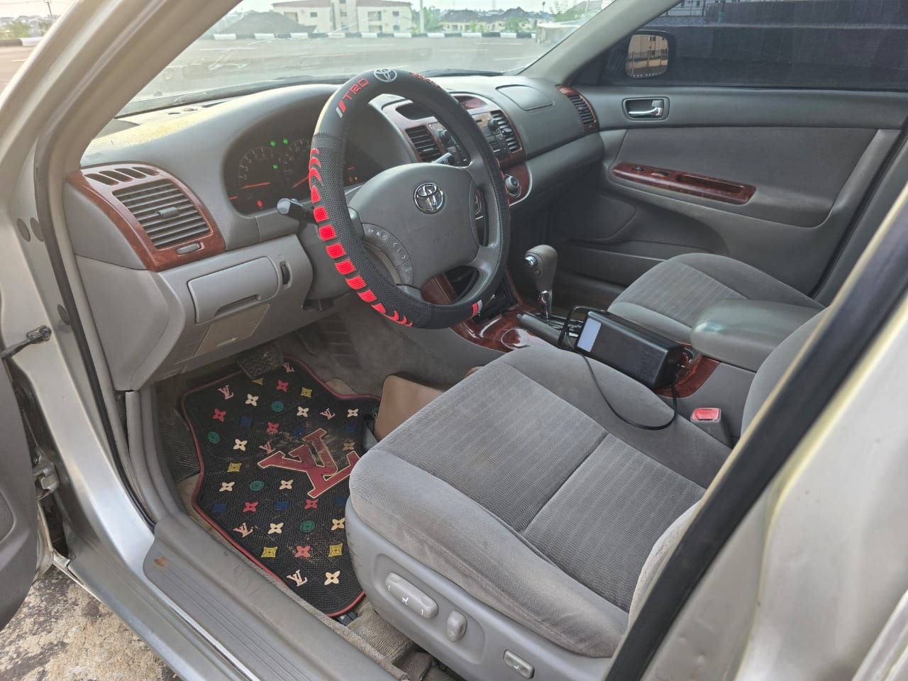 Vehicle - Image 6