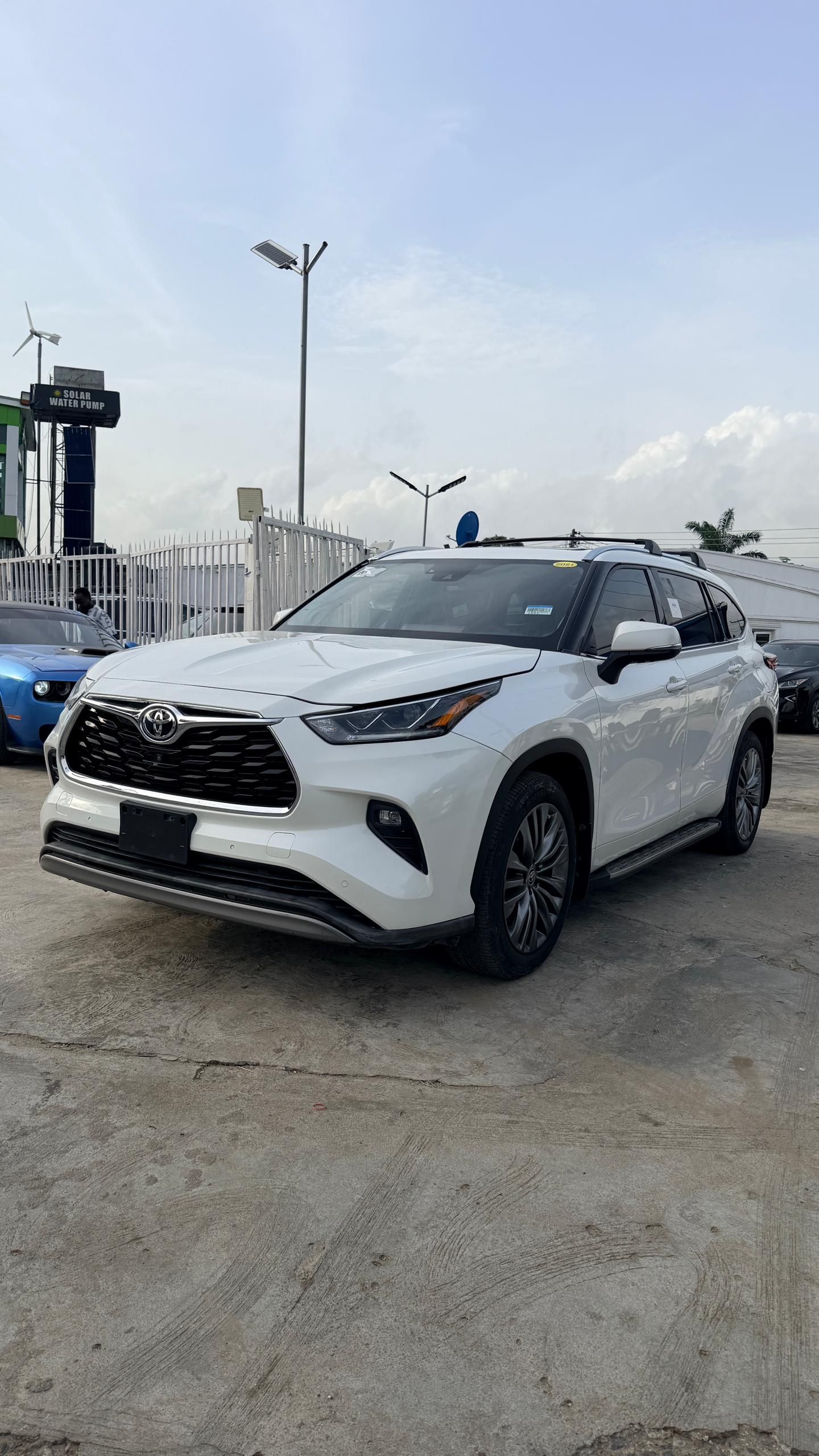 Vehicle - Image 6