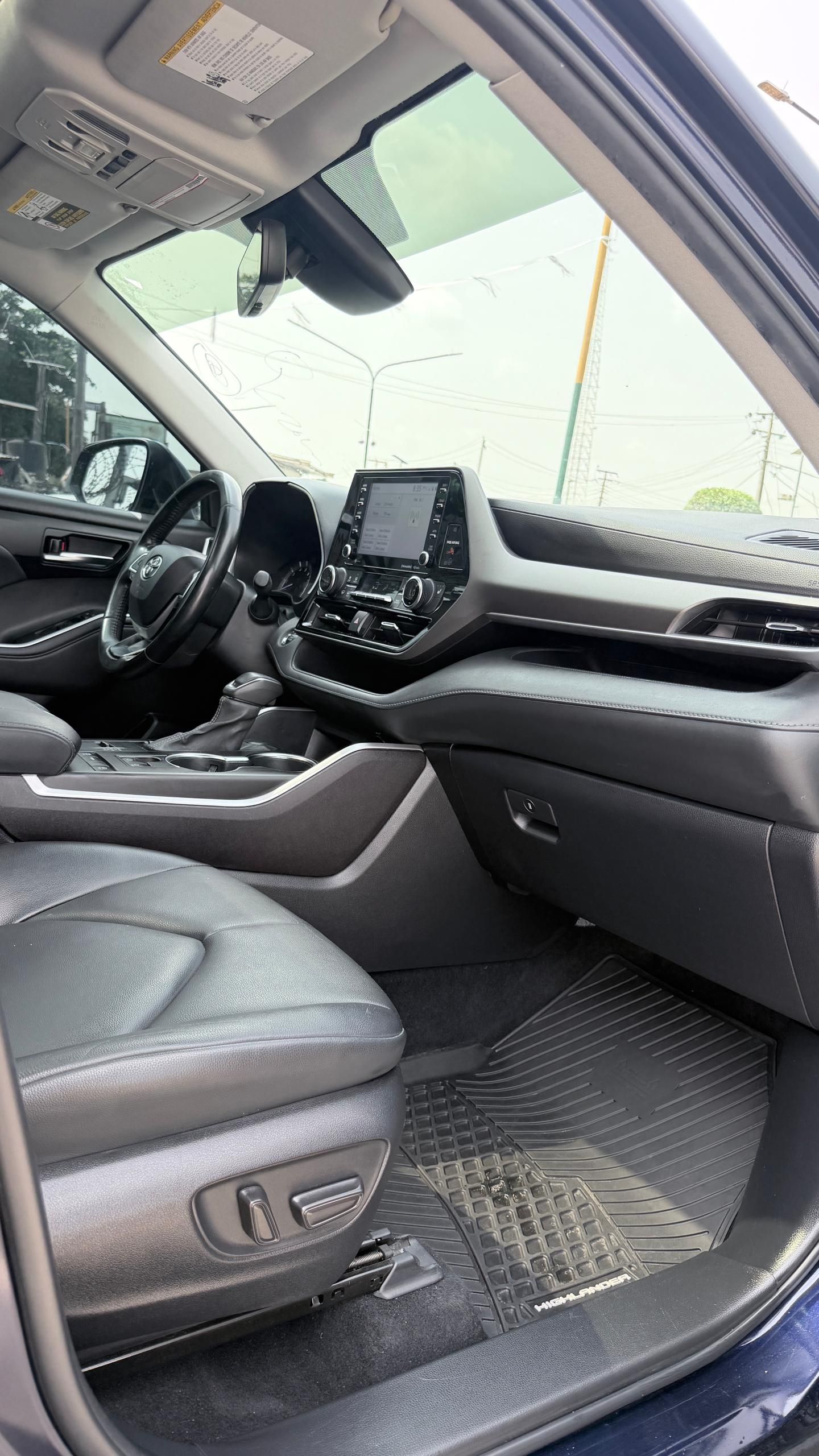 Vehicle - Image 8