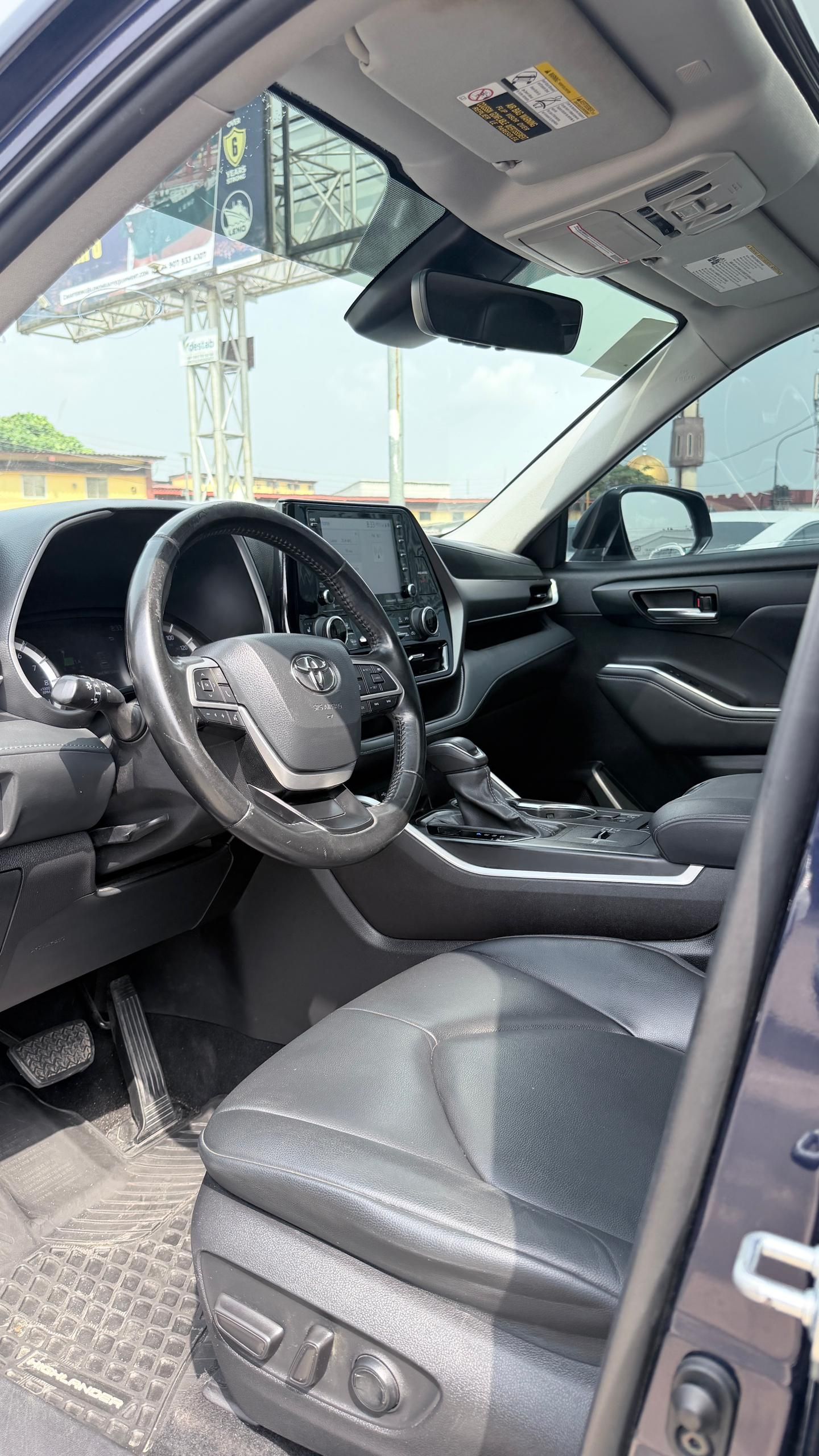 Vehicle - Image 10