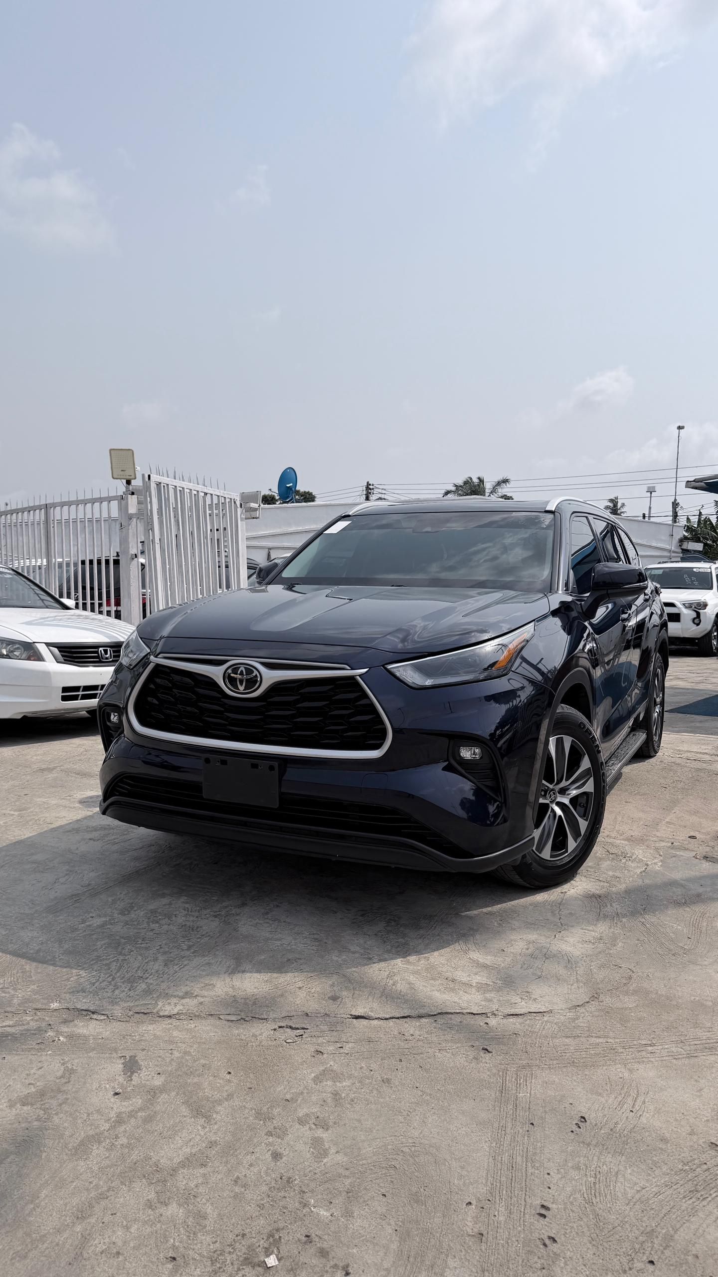Vehicle - Image 16