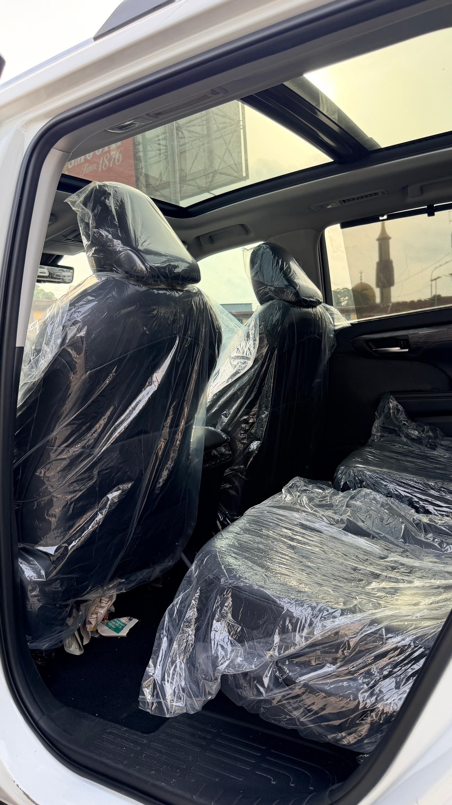 Vehicle - Image 8