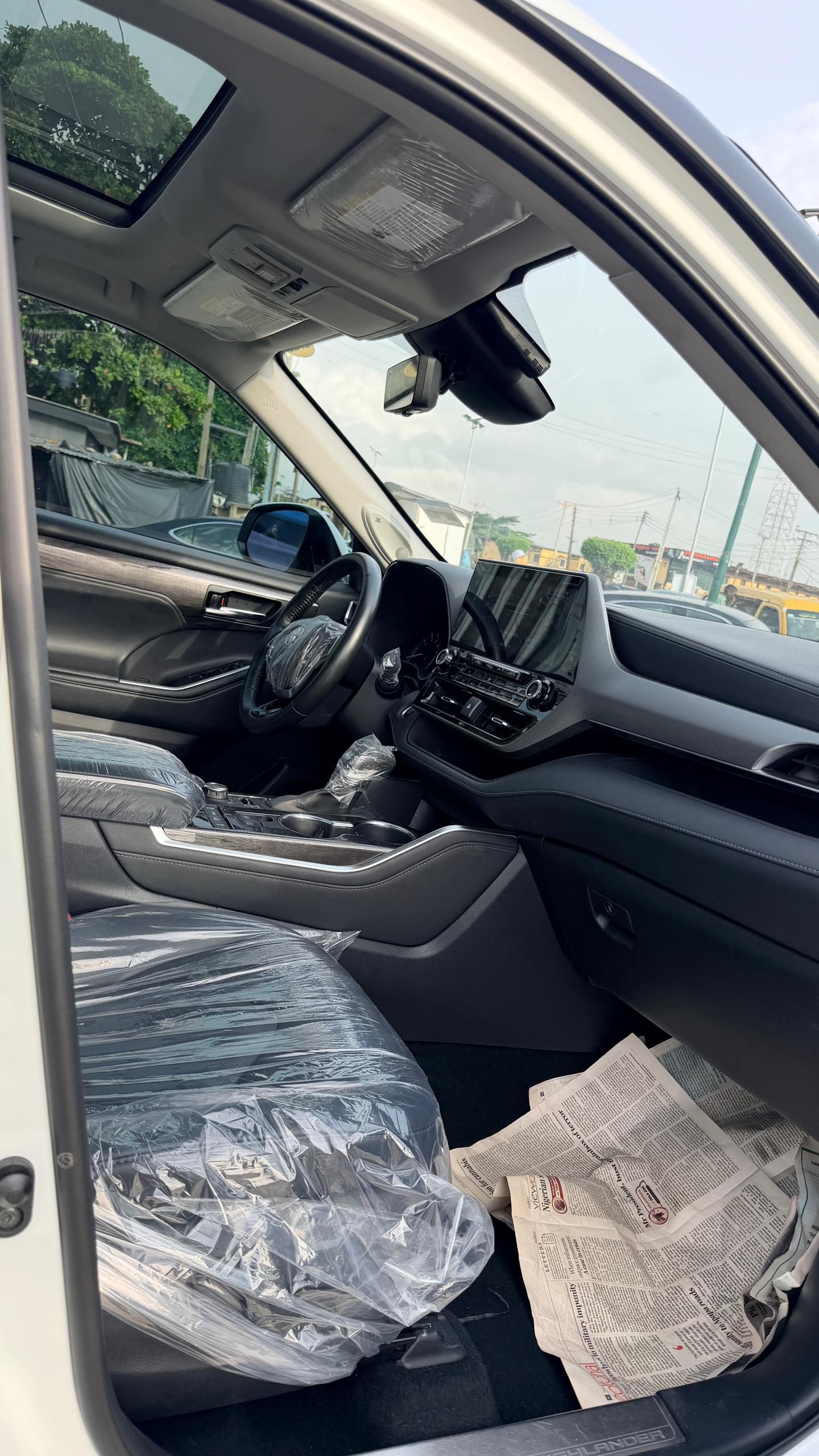 Vehicle - Image 7