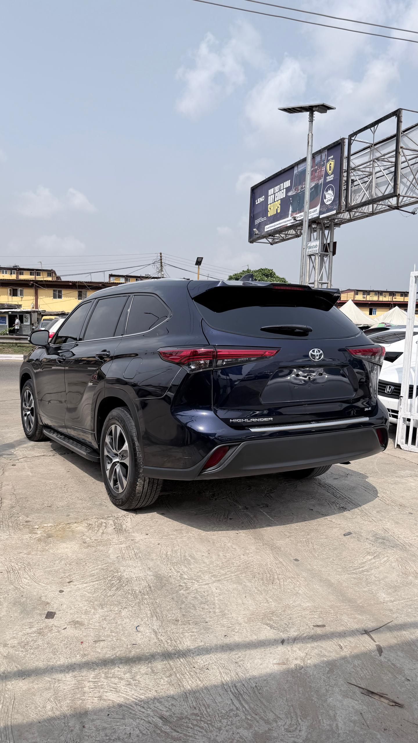 Vehicle - Image 4